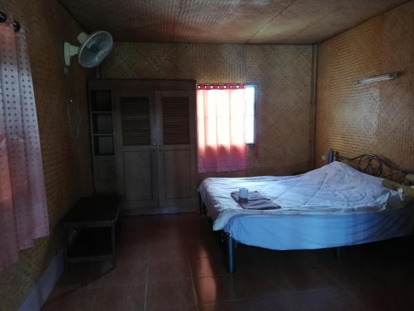 Chian Guesthouse : photo 1 de la chambre 2nd floor large double room (fan)