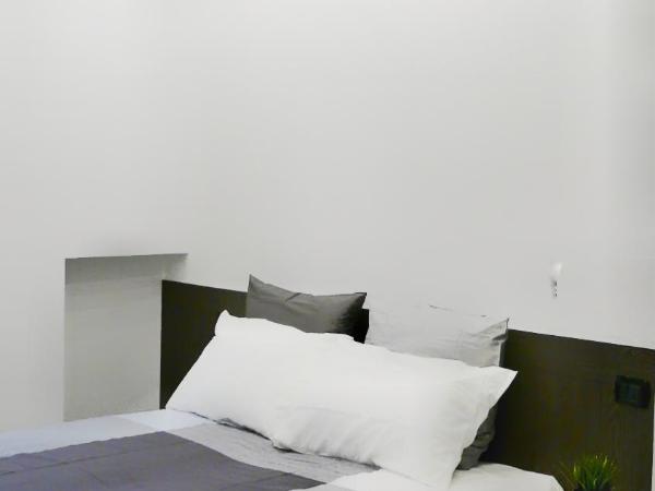 Centro Storico - Fermata MONTESANTO : photo 1 de la chambre chambre deluxe double ou lits jumeaux