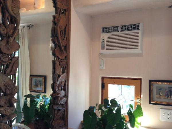 Les Artistes Inn : photo 4 de la chambre chambre de luxe king avec vue sur l'océan


