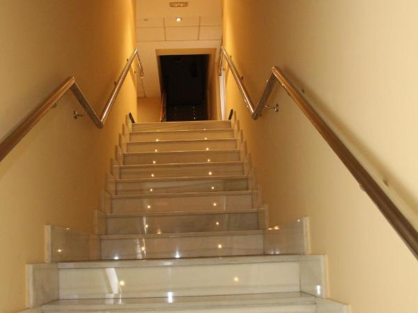 4C Bravo Murillo : photo 2 de la chambre chambre familiale confort