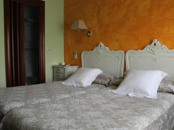 Hostal Goya Suites : photo 6 de la chambre chambre double ou lits jumeaux