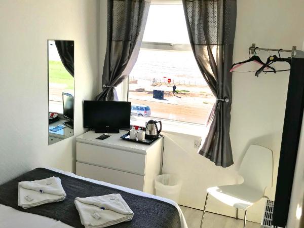 Sandford Promenade : photo 6 de la chambre chambre double - vue sur mer