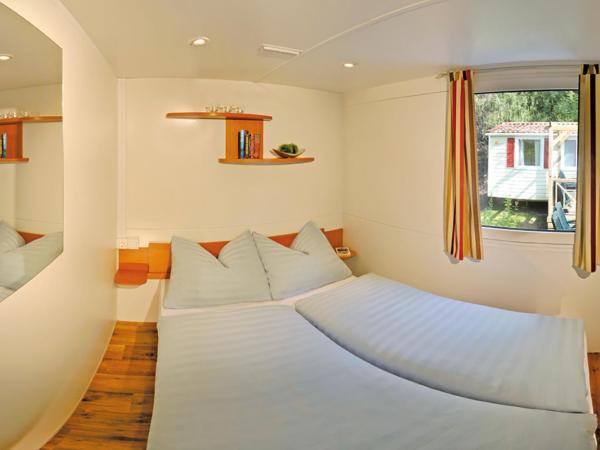 Ferienparadies Natterer See : photo 9 de la chambre mobile home « innsbruck »