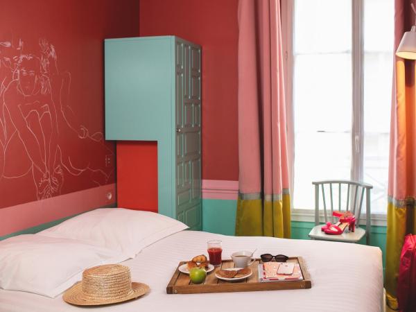 Hôtel Crayon : photo 2 de la chambre petite chambre double