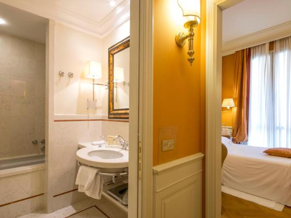 Hotel Corona d'Oro : photo 3 de la chambre chambre simple