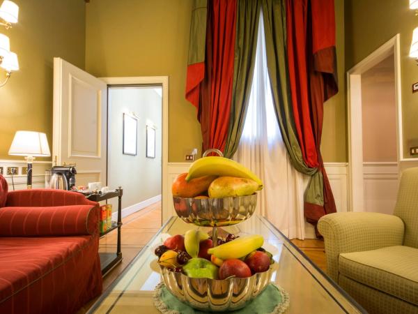 Hotel Corona d'Oro : photo 3 de la chambre suite deluxe