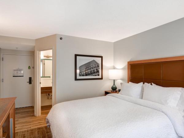 Hampton Inn Columbia-I-26 Airport : photo 3 de la chambre chambre lit queen-size - non-fumeurs