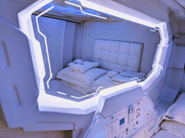 MET A Space Pod at Arab Street : photo 3 de la chambre pod double