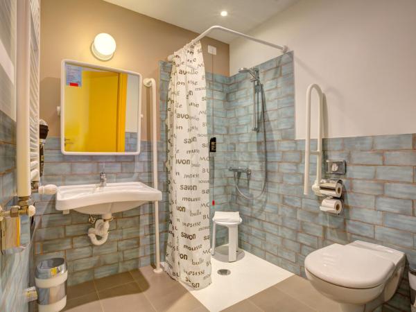 MEININGER Milano Lambrate : photo 5 de la chambre chambre triple