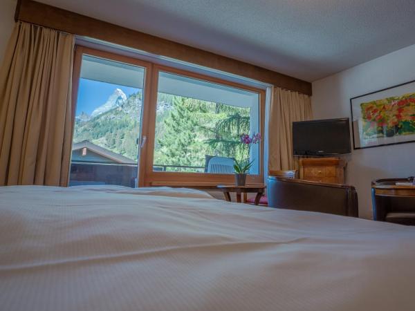 Hotel Arca Solebad & Spa : photo 9 de la chambre suite de luxe - vue sur le mont cervin