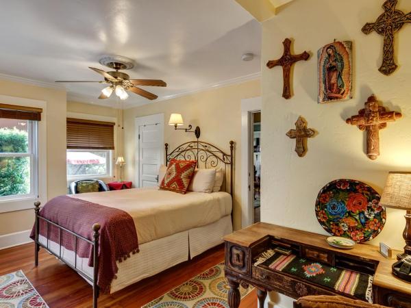 Hillcrest House Bed & Breakfast : photo 2 de la chambre chambre lit queen-size 