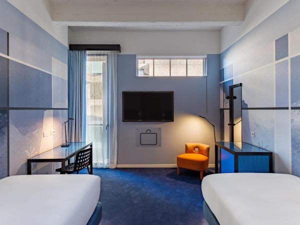 Room Mate Bruno : photo 3 de la chambre chambre double ou lits jumeaux supérieure