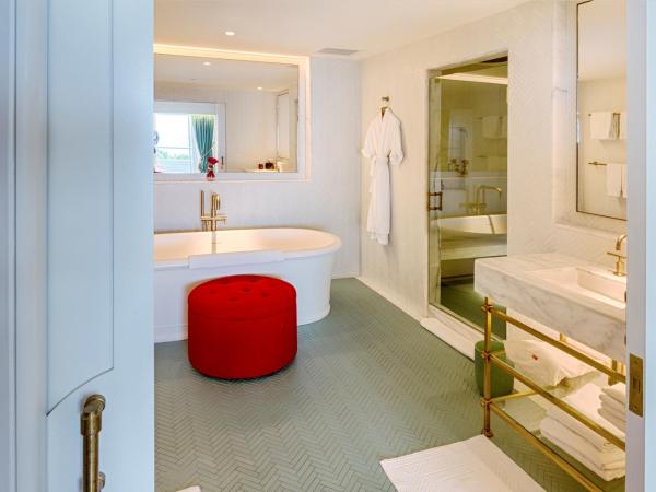 Faena Hotel Miami Beach : photo 4 de la chambre suite junior lit king-size - vue sur océan