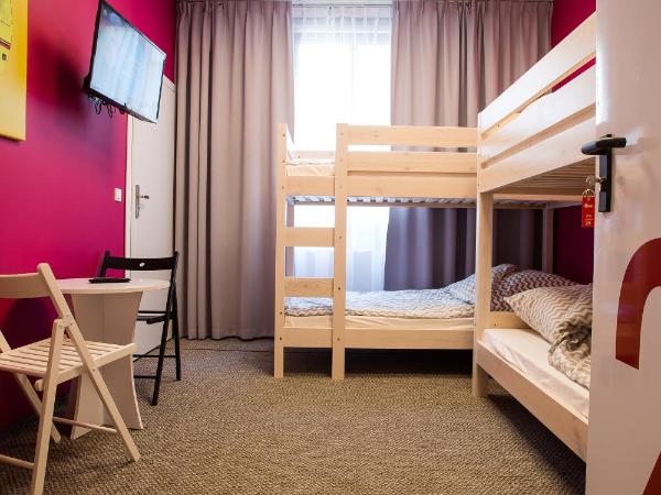 Moon Hostel Poznań : photo 8 de la chambre chambre quadruple