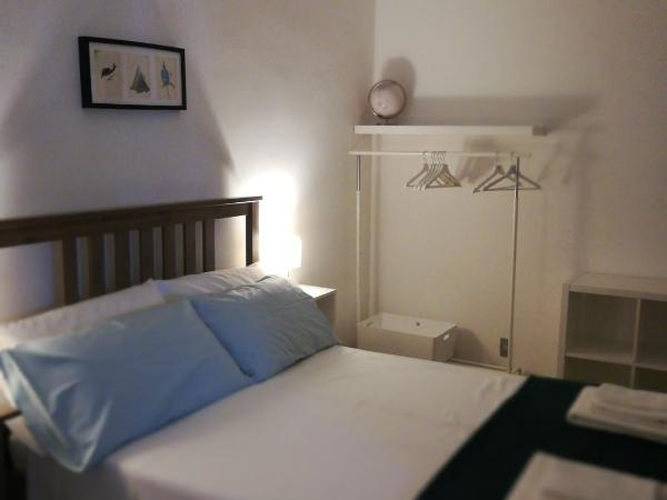 B&B La Terrazza Near The Beach : photo 5 de la chambre chambre double avec salle de bains privative