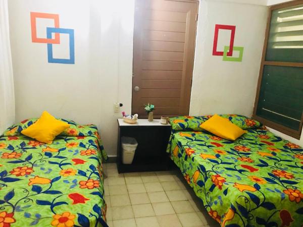 Hotel El Kiosco : photo 6 de la chambre chambre double