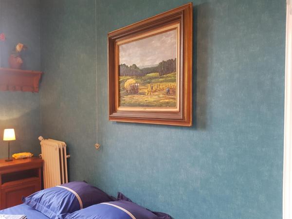 Château Moulinsart Hotel-Resto-Long Term Parking, shuttle airport, snooker, large terrasse : photo 5 de la chambre chambre double deluxe