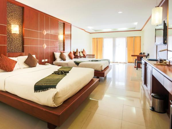 Lanta Casuarina Beach Resort - SHA Plus : photo 2 de la chambre chambre familiale avec terrasse 