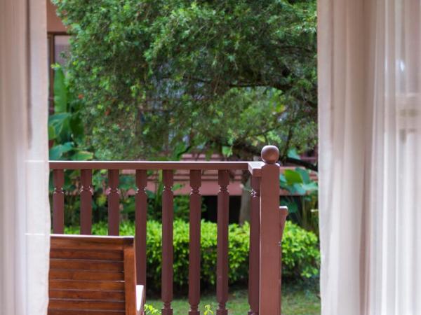 Lanta Casuarina Beach Resort - SHA Plus : photo 4 de la chambre chambre familiale avec terrasse 