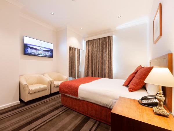 Mercure Canberra : photo 5 de la chambre chambre standard lit queen-size