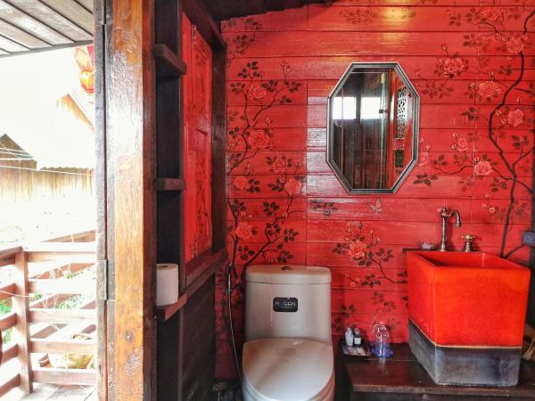 Siamotif Boutique Hotel : photo 3 de la chambre double room with balcony (flowery) - non-smoking