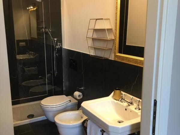 Hotel St. James : photo 5 de la chambre chambre double ou lits jumeaux deluxe - vue sur ville 