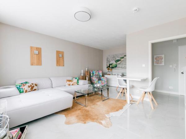 Apartments or Rooms near Exhibition Center : photo 4 de la chambre studio