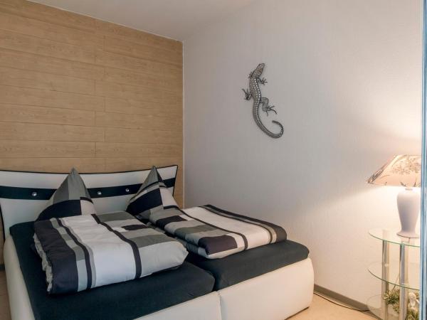 Apartments or Rooms near Exhibition Center : photo 1 de la chambre studio