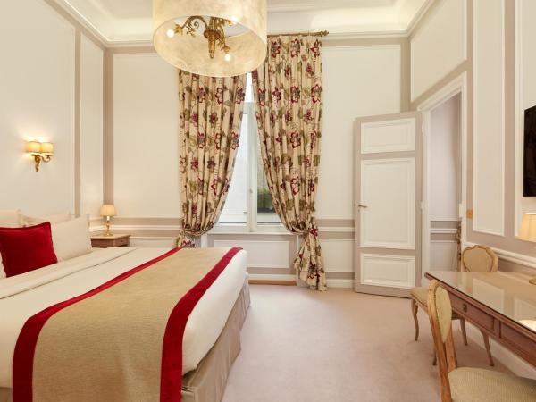 Hôtel Regina Louvre : photo 4 de la chambre suite prestige