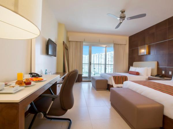 Krystal Urban Cancun & Beach Club : photo 2 de la chambre chambre standard avec 2 lits doubles - accès club de plage