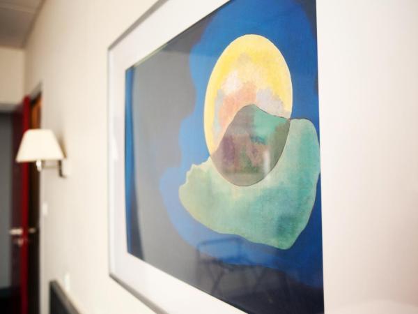 Hôtel Carmin : photo 8 de la chambre chambre triple