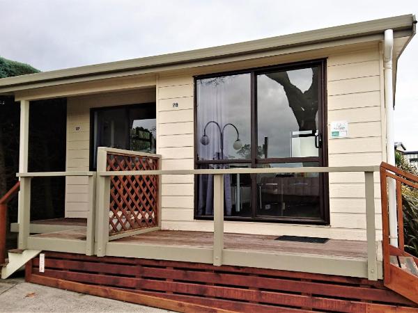 Taupo Debretts Spa Resort : photo 6 de la chambre chambre triple basique avec salle de bains commune