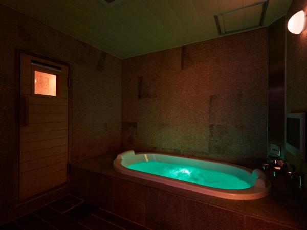 HOTEL LOVE : photo 5 de la chambre chambre double premium - fumeurs