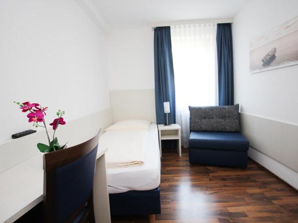 Hotel Olympia : photo 5 de la chambre chambre simple confort avec douche