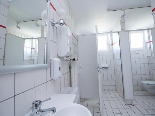 Hotel Pension Köberl : photo 1 de la chambre budget single room with shower and shared toilet