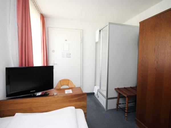 Hotel Pension Köberl : photo 4 de la chambre budget single room with shower and shared toilet