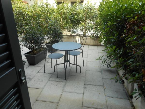 Borgo Antico Rooms Self Check-in : photo 7 de la chambre chambre triple avec terrasse