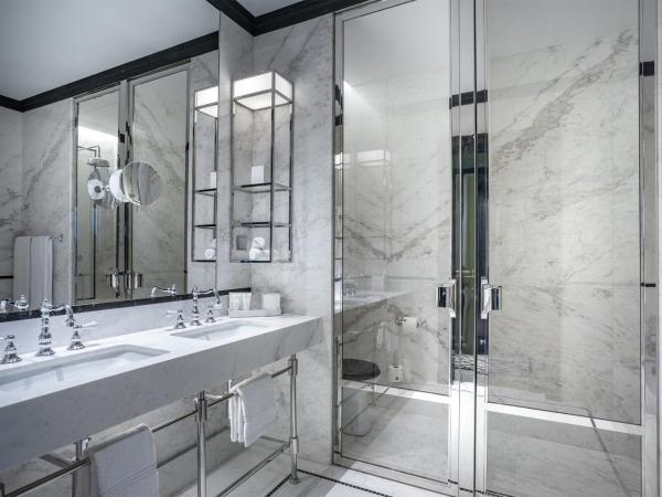 Maison Albar - Le Monumental Palace : photo 3 de la chambre chambre double ou lits jumeaux supérieure