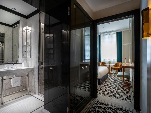 Maison Albar - Le Monumental Palace : photo 2 de la chambre chambre double ou lits jumeaux supérieure