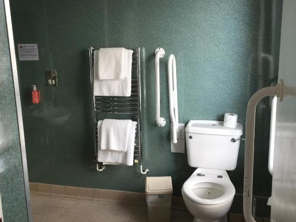 Hotel Celebrity Bournemouth East Cliff by Villare hotels : photo 4 de la chambre chambre double ou lits jumeaux - accessible aux personnes à mobilité réduite