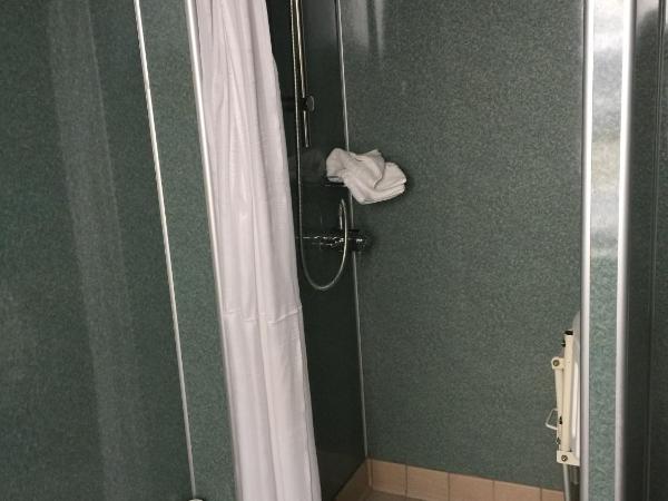 Hotel Celebrity Bournemouth East Cliff by Villare hotels : photo 3 de la chambre chambre double ou lits jumeaux - accessible aux personnes à mobilité réduite