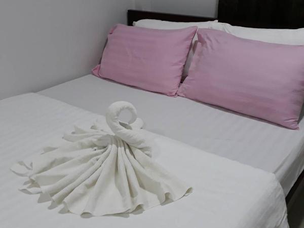 D Heart Homestay : photo 10 de la chambre chambre standard lit queen-size