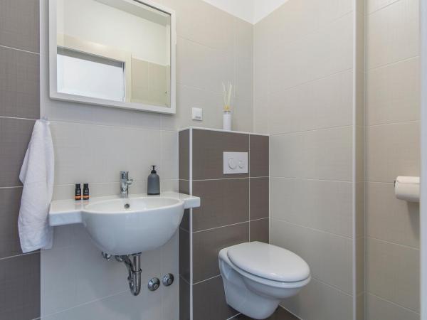 Villa Gloria : photo 9 de la chambre chambre double