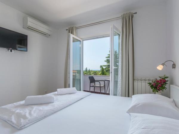 Villa Gloria : photo 7 de la chambre chambre double