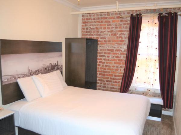 Inn on Folsom : photo 4 de la chambre chambre lit queen-size avec salle de bains commune 