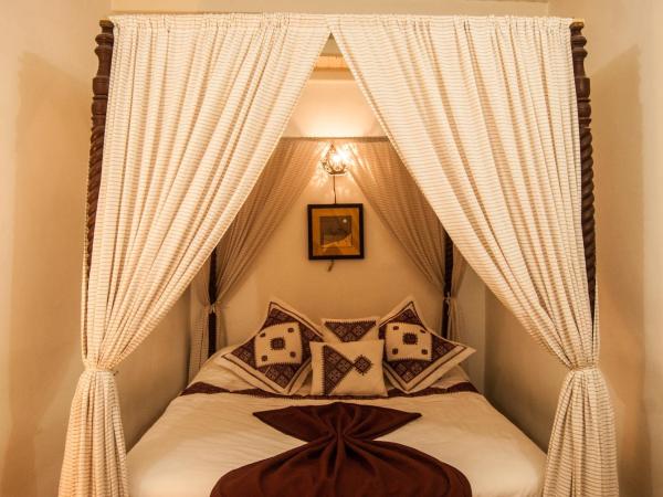 Riad Dar Latigeo : photo 3 de la chambre l'albatros - chambre double