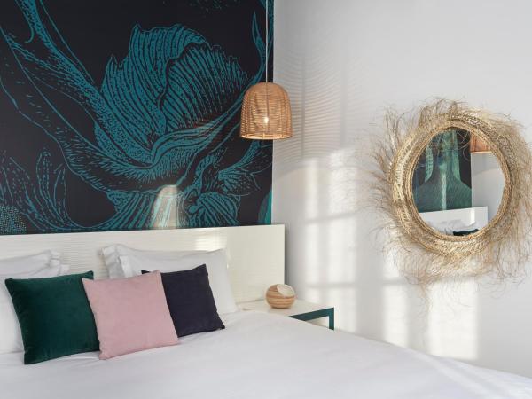 Kouros Hotel & Suites : photo 8 de la chambre chambre premium - vue sur mer