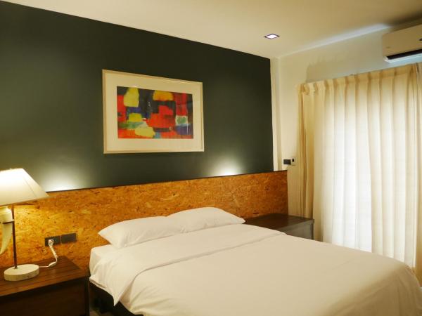 The 92 Residence : photo 3 de la chambre chambre lit queen-size avec balcon