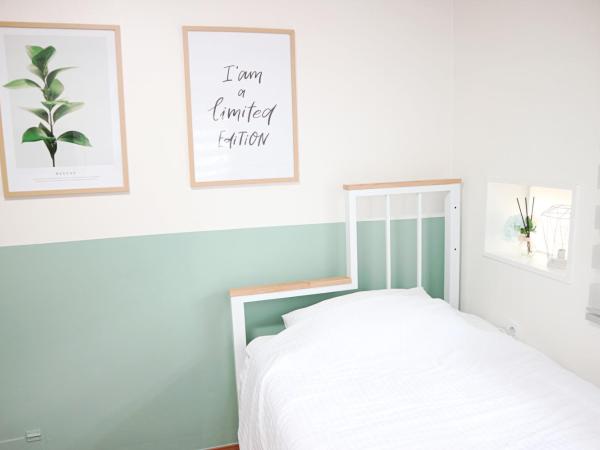 24 Guesthouse Seoul Station : photo 1 de la chambre chambre lits jumeaux