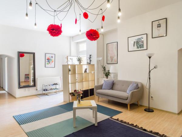 Internesto Brno : photo 2 de la chambre appartement avec terrasse